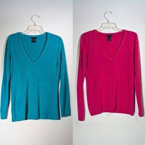 New York & Company V-Neck Sweaters M